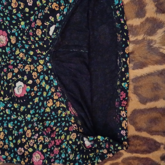 Top Shop blouse, cute floral pattern. Size 4 - Picture 5 of 8